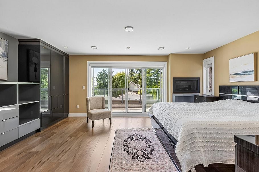 2553 Western Avenue North Vancouver, BC - 22