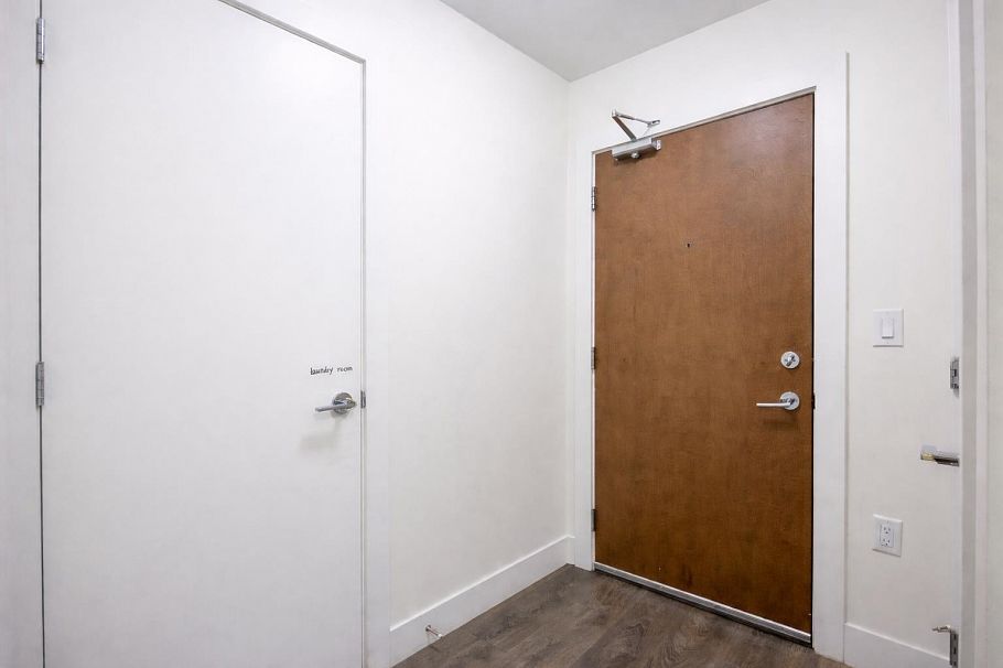 305 8580 River District Crossing Vancouver, BC - 2