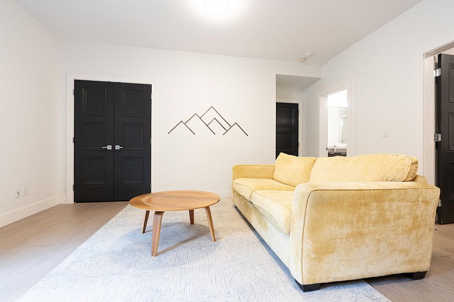 900 Hendry Avenue North Vancouver, BC - 33