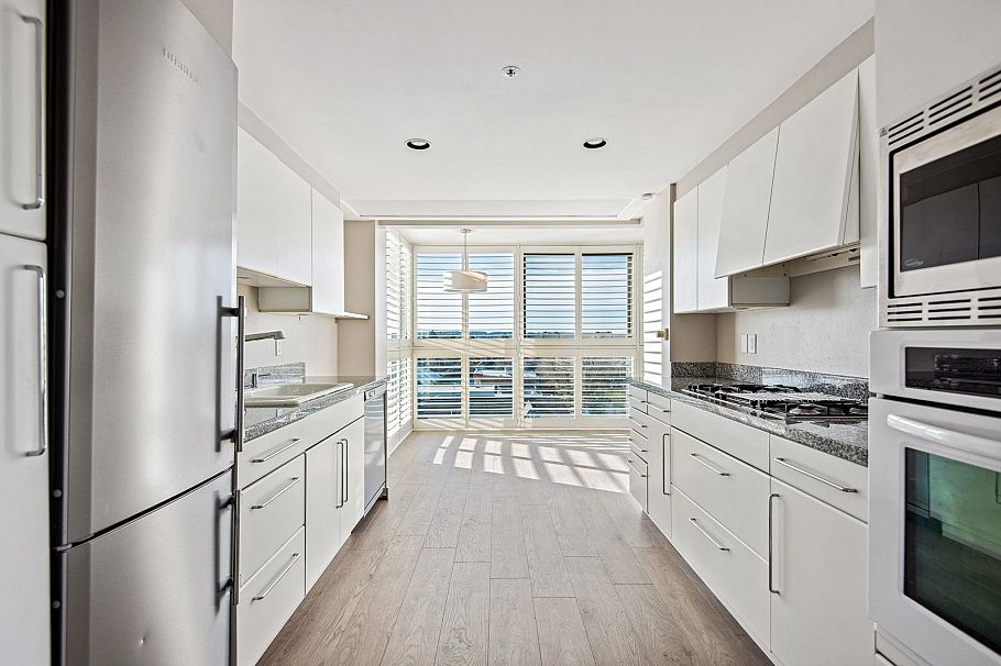 901 1550 W 15th Street Vancouver, BC - 12