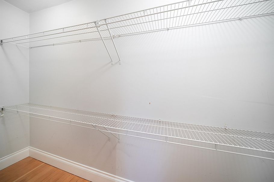 2528 Adanac Street Vancouver, BC - 20