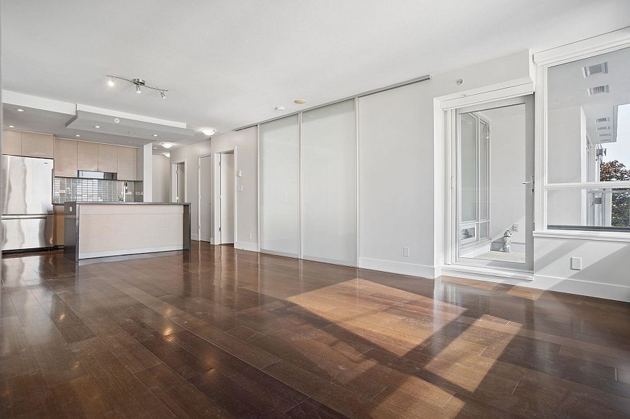 403 1530 W 8th Avenue Vancouver, BC - 5