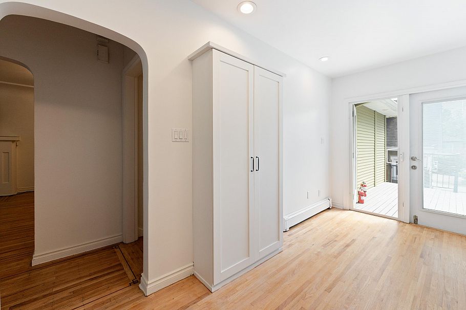 2744 W 10th Avenue Vancouver, BC - 10