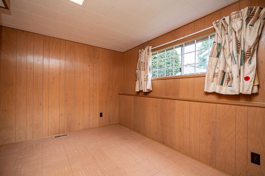 1634 Ross Road North Vancouver, BC - 24