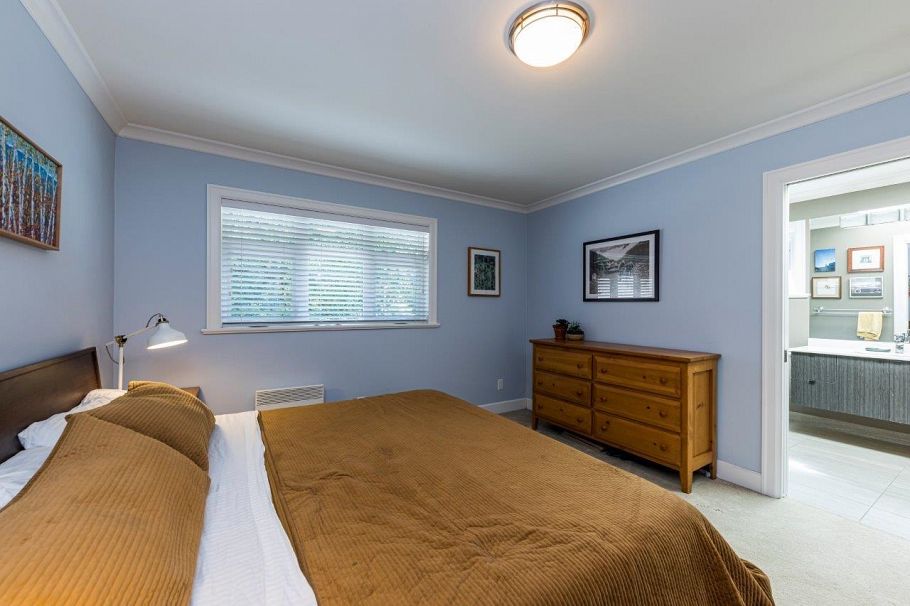1426 Draycott Road North Vancouver, BC - 14