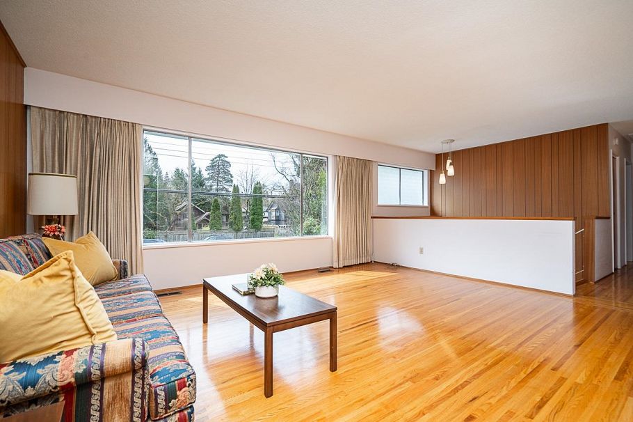 1634 Ross Road North Vancouver, BC - 7