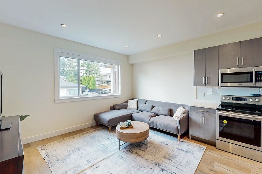 2553 Western Avenue North Vancouver, BC - 33