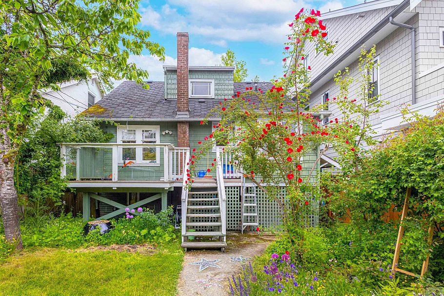 3012 W 14th Avenue Vancouver, BC - 6
