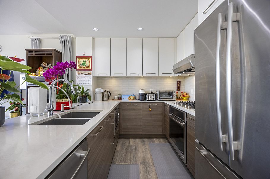 305 8580 River District Crossing Vancouver, BC - 12
