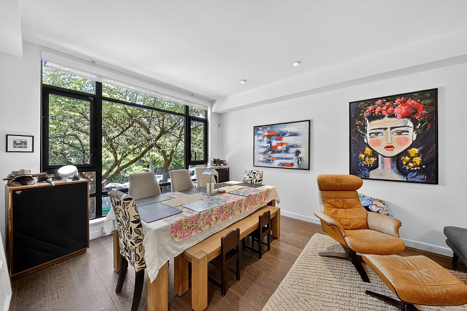 1088 W 7th Avenue Vancouver, BC - 7