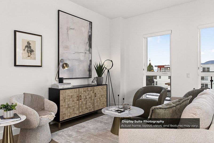 563 422 E 3rd Street North Vancouver, BC - 1
