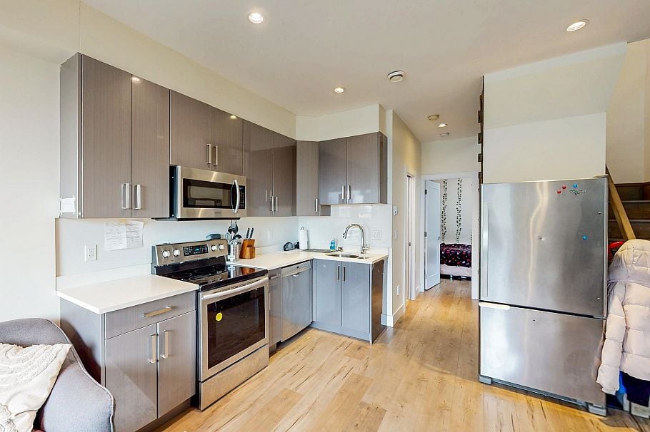 2553 Western Avenue North Vancouver, BC - 34