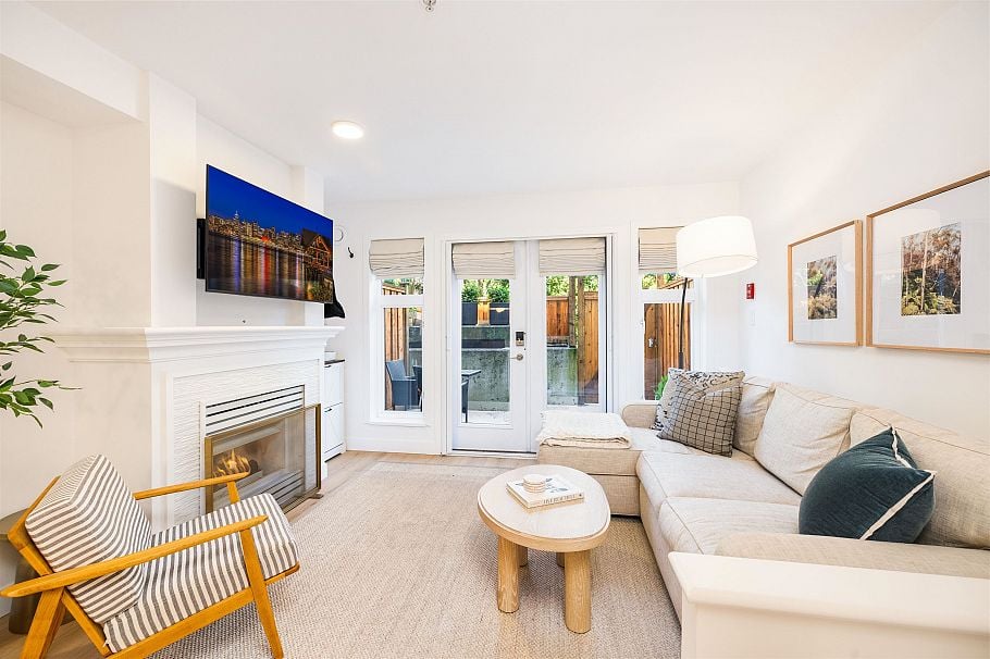 235 2565 W Broadway Vancouver, BC - 7