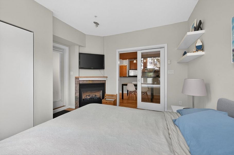 222 560 Raven Woods Drive North Vancouver, BC - 11