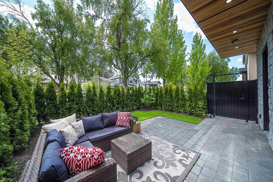 1 2777 E 27th Avenue Vancouver, BC - 26