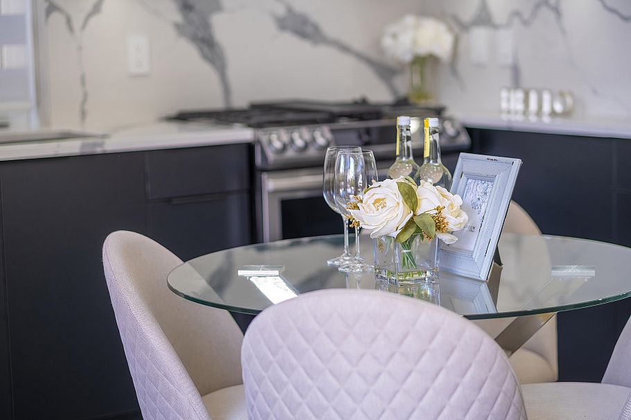 1 2777 E 27th Avenue Vancouver, BC - 12