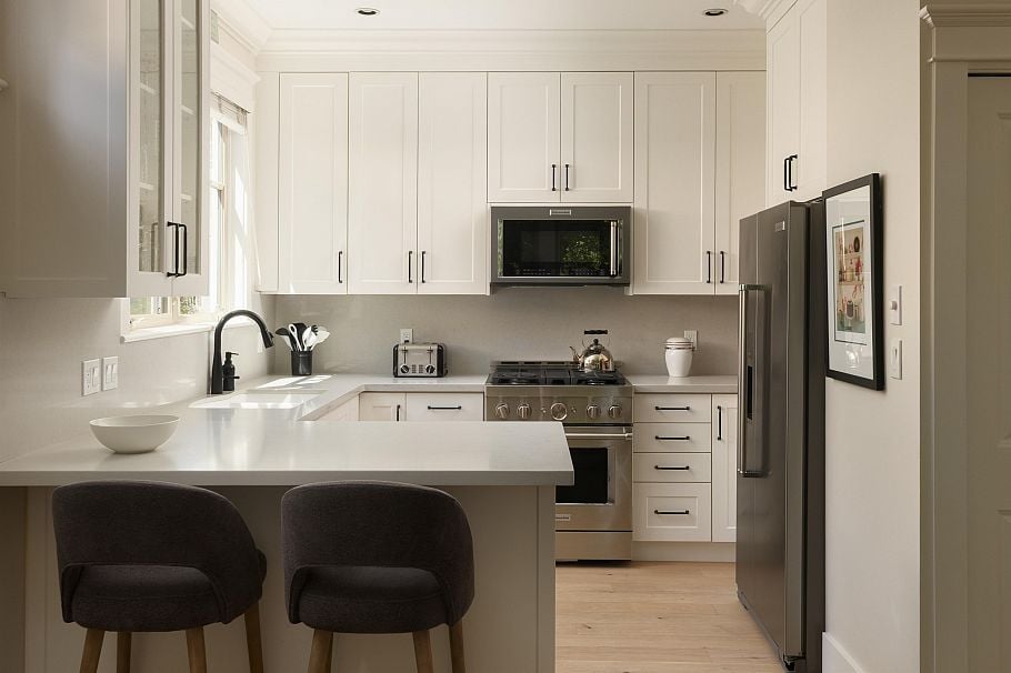 2515 W 6th Avenue Vancouver, BC - 12
