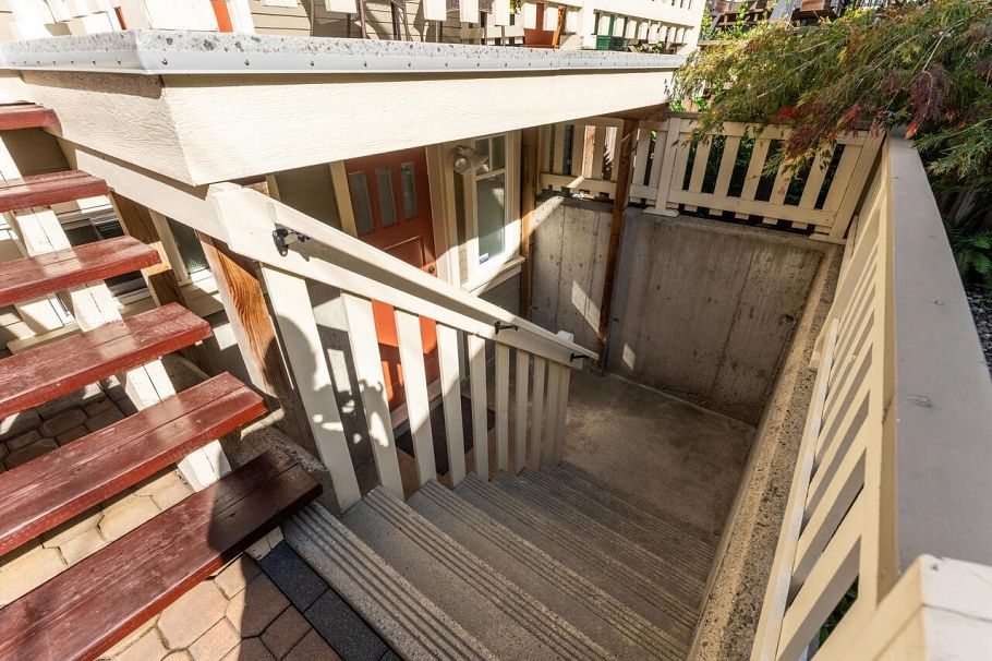 2144 E 4th Avenue Vancouver, BC - 24