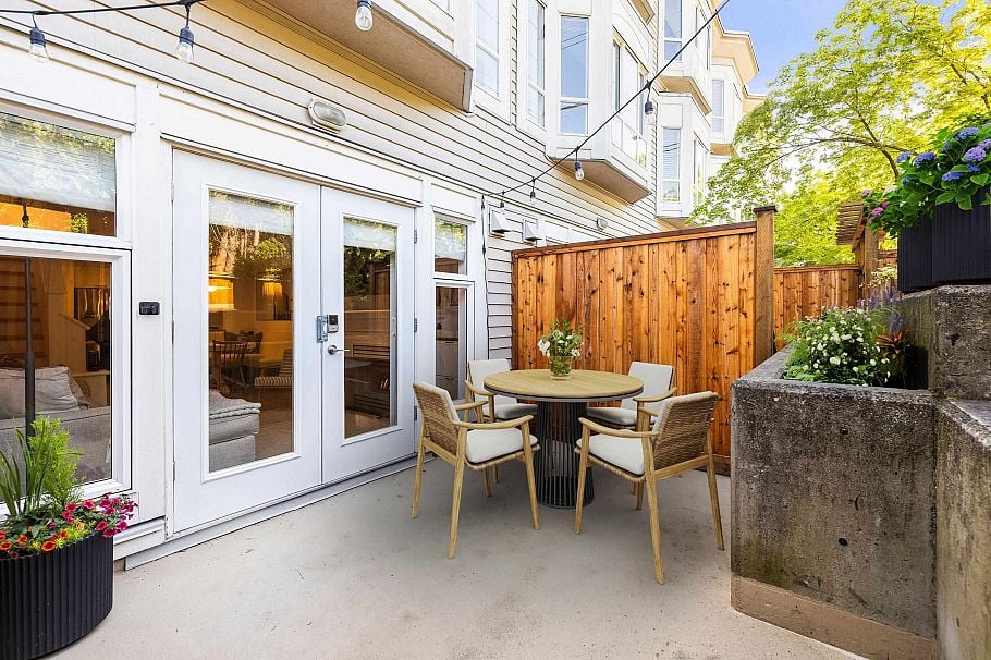 235 2565 W Broadway Vancouver, BC - 24