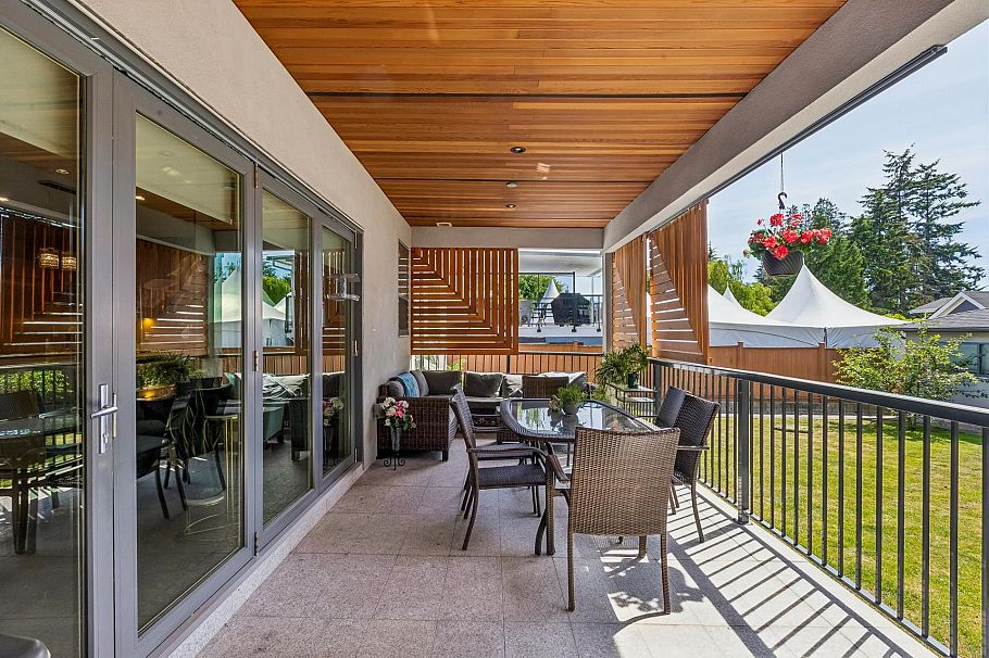 2553 Western Avenue North Vancouver, BC - 20
