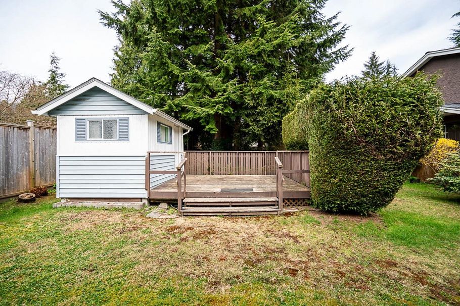 1634 Ross Road North Vancouver, BC - 27