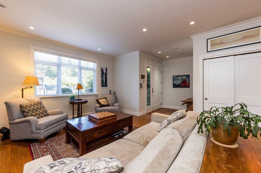1426 Draycott Road North Vancouver, BC - 2