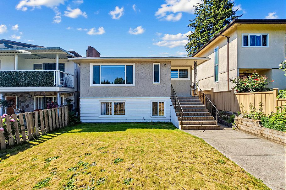 2514 E 27th Avenue Vancouver, BC - 24