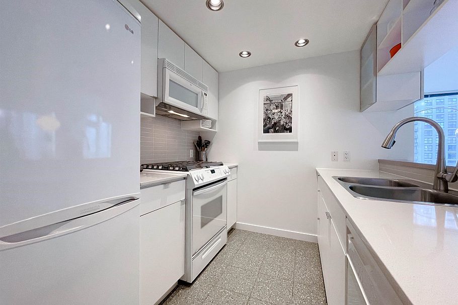 1110 928 Beatty Street Vancouver, BC - 8