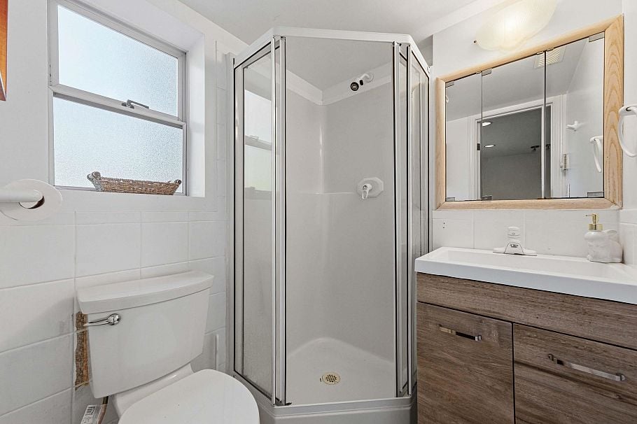 4150 Best Court North Vancouver, BC - 28
