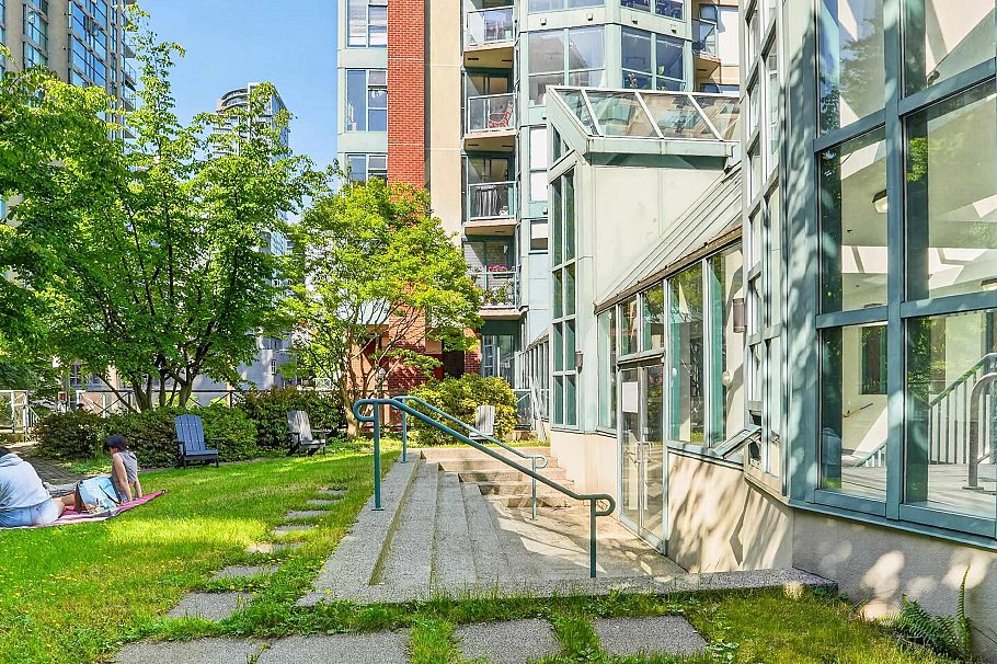 3207 939 Homer Street Vancouver, BC - 29