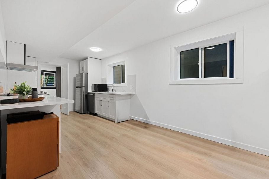 1430 Draycott Road North Vancouver, BC - 25