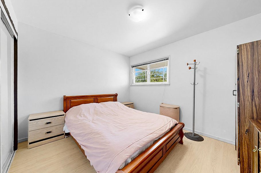 2514 E 27th Avenue Vancouver, BC - 14
