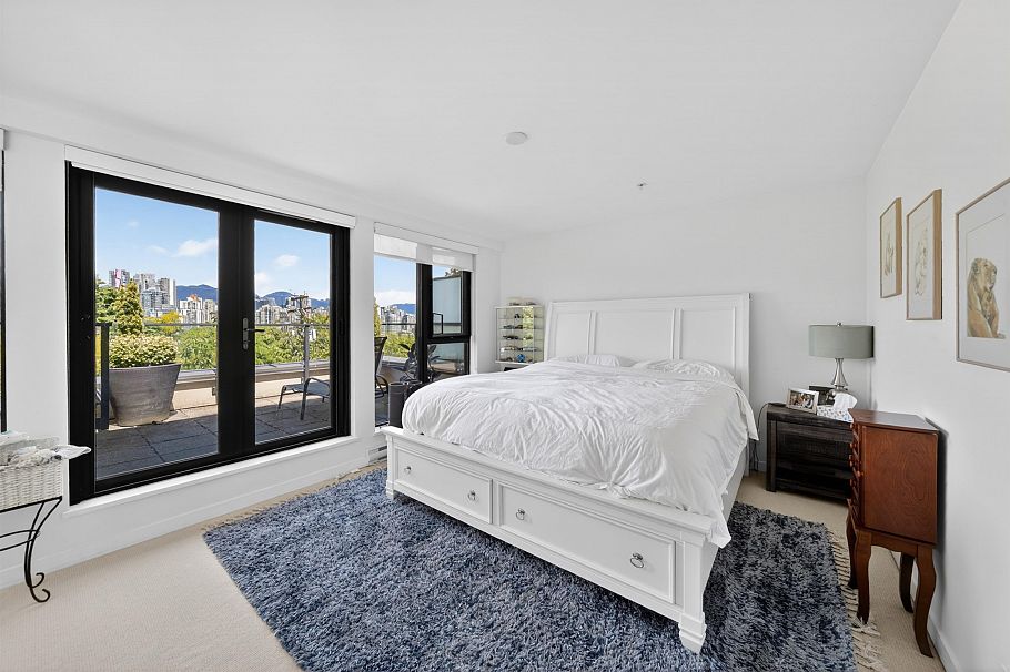 1088 W 7th Avenue Vancouver, BC - 28