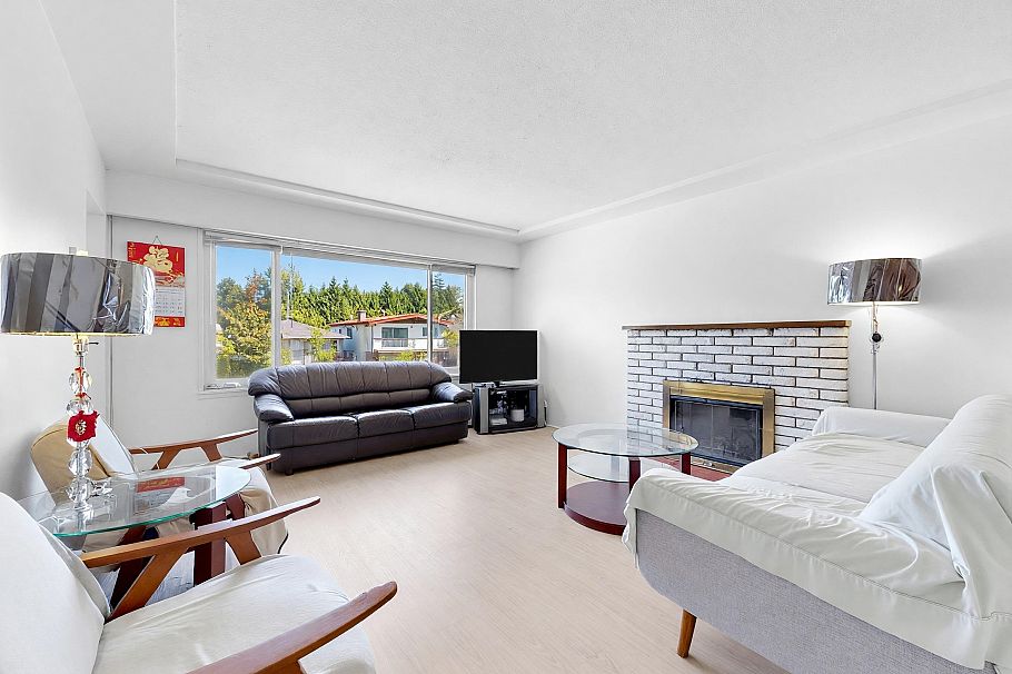 2514 E 27th Avenue Vancouver, BC - 2