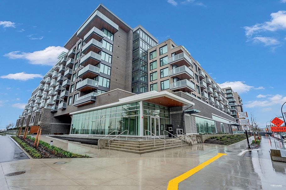 401 755 Harbourside Drive North Vancouver, BC - 27