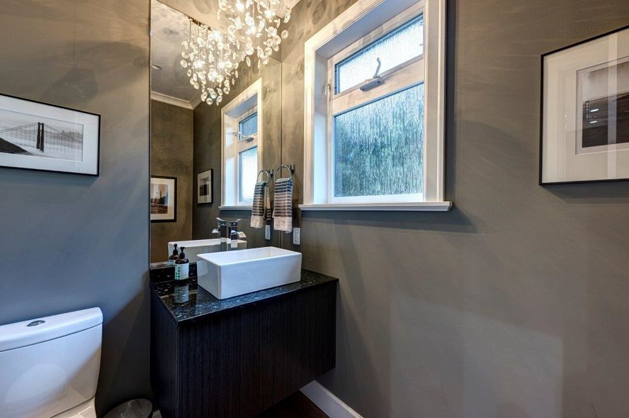 1426 Draycott Road North Vancouver, BC - 12