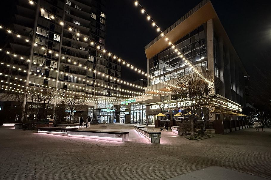 305 8580 River District Crossing Vancouver, BC - 29