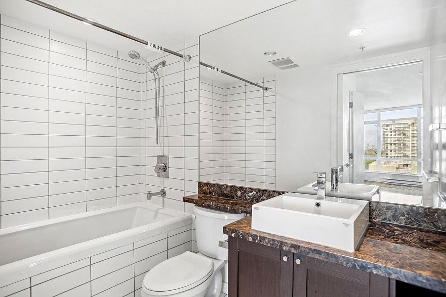 810 4815 Eldorado Mews Vancouver, BC - 10