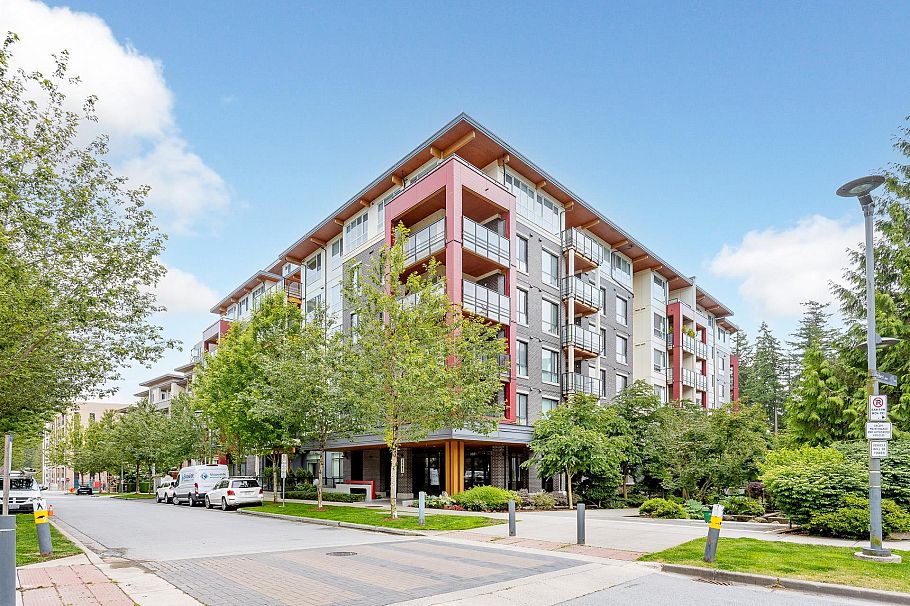 212 3581 Ross Drive Vancouver, BC - 1