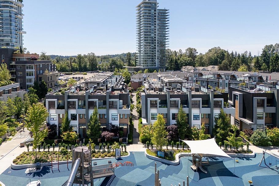 215 2060 Curling Road North Vancouver, BC - 34