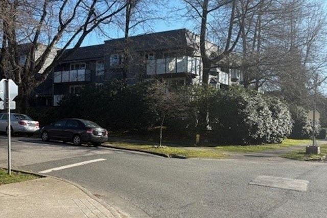 205 2328 Oxford Street Vancouver, BC - 1