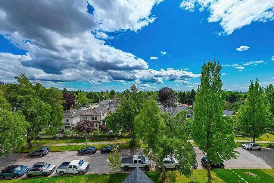 1 2777 E 27th Avenue Vancouver, BC - 31