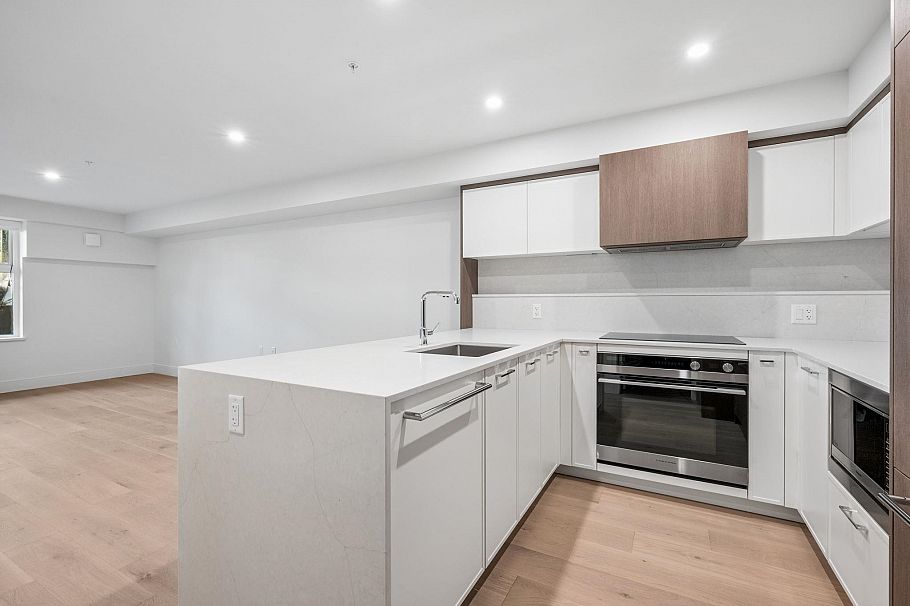 103 378 W 45th Avenue Vancouver, BC - 3