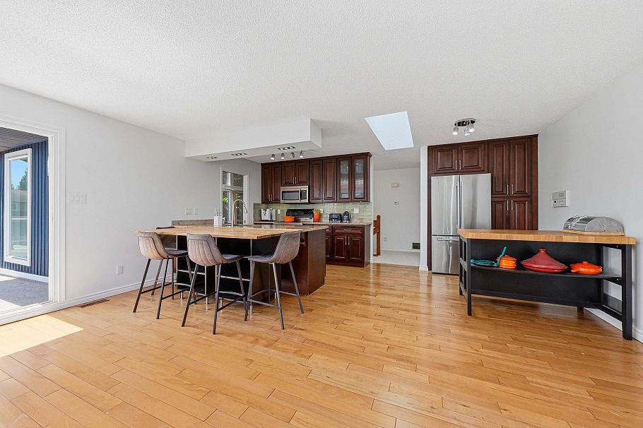 4150 Best Court North Vancouver, BC - 11