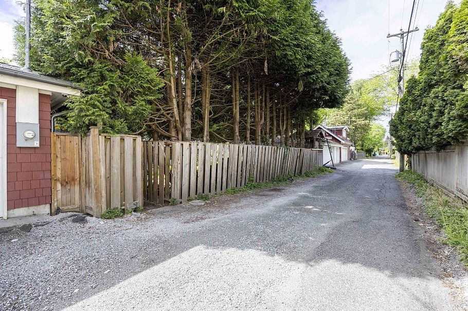 4370 Osler Street Vancouver, BC - 13