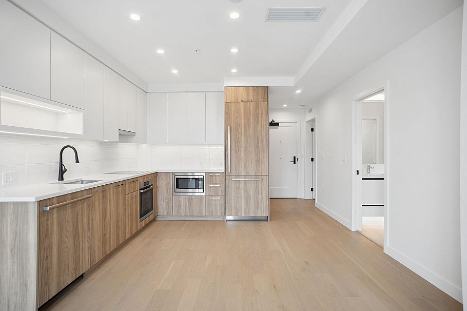 208 8398 Oak Street Vancouver, BC - 6