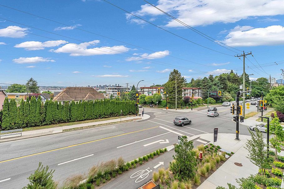 103/203 422 E 3rd Street North Vancouver, BC - 17
