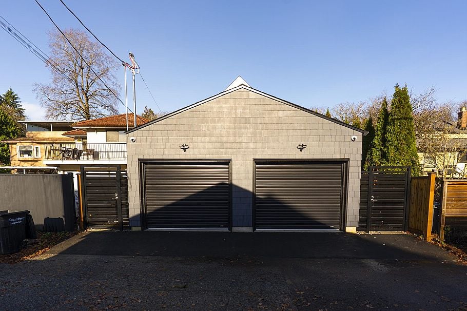 2 2764 W 14th Avenue Vancouver, BC - 36
