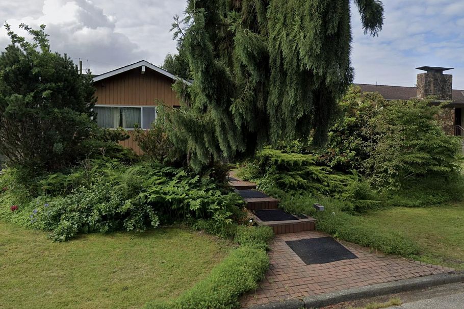 806 W 47th Avenue Vancouver, BC - 1