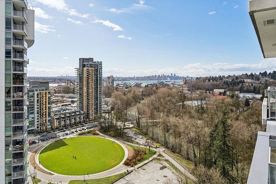 2104 680 Seylynn Crescent North Vancouver, BC - 1